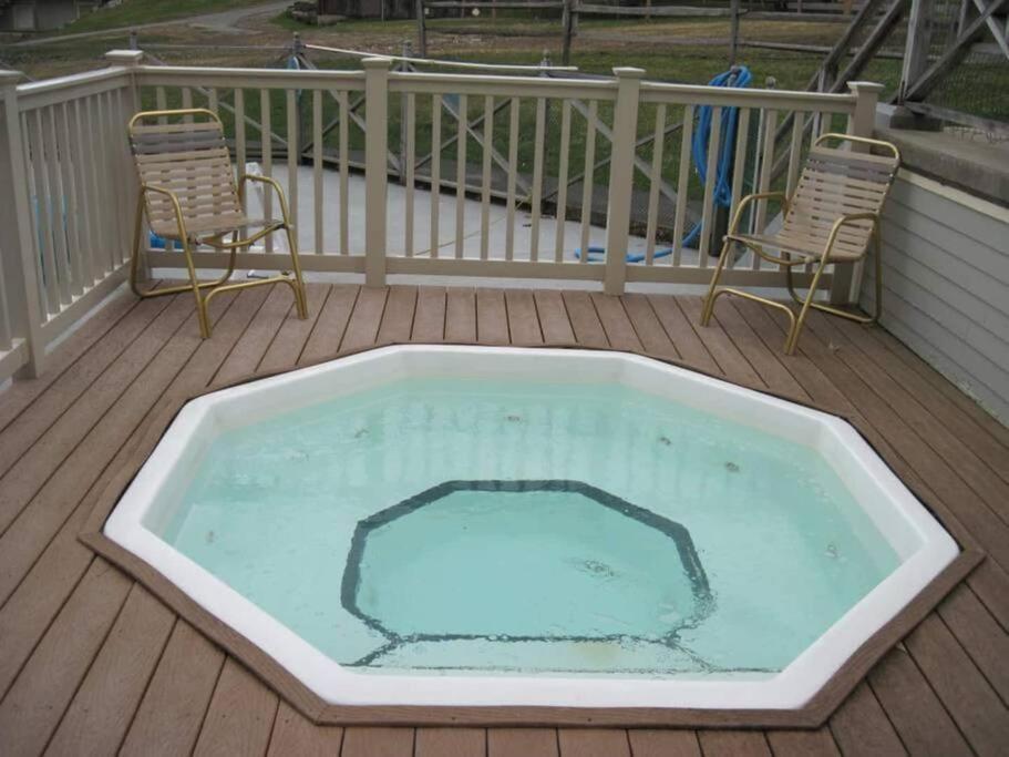 Spacious 3Br 3Ba Sleeps 8 Ski On Off Jiminy Mountain Resort هانكوك المظهر الخارجي الصورة