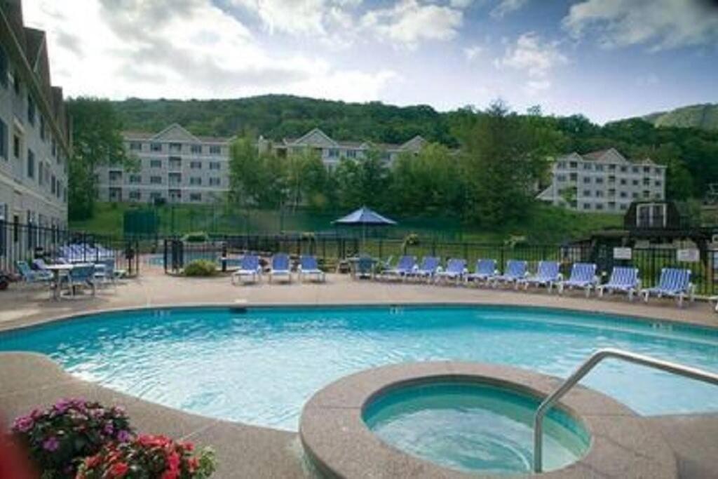 Spacious 3Br 3Ba Sleeps 8 Ski On Off Jiminy Mountain Resort هانكوك المظهر الخارجي الصورة